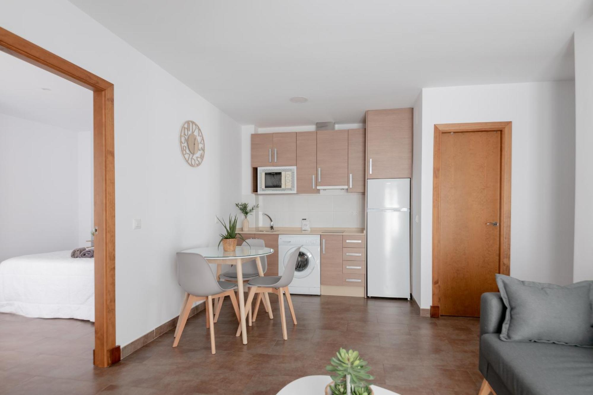 Apartamentos La Vista 科尼尔-德拉弗龙特拉 外观 照片