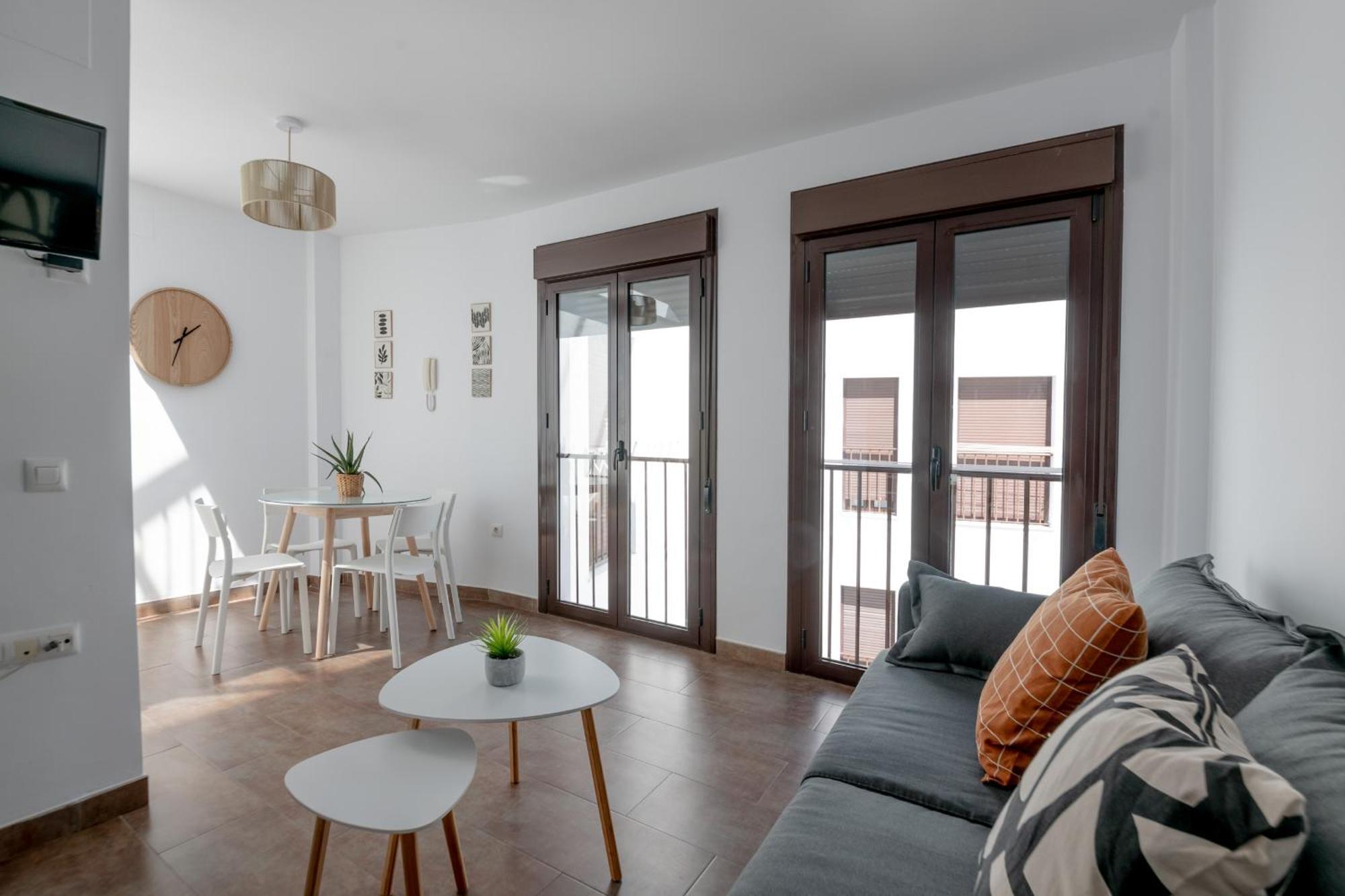 Apartamentos La Vista 科尼尔-德拉弗龙特拉 外观 照片