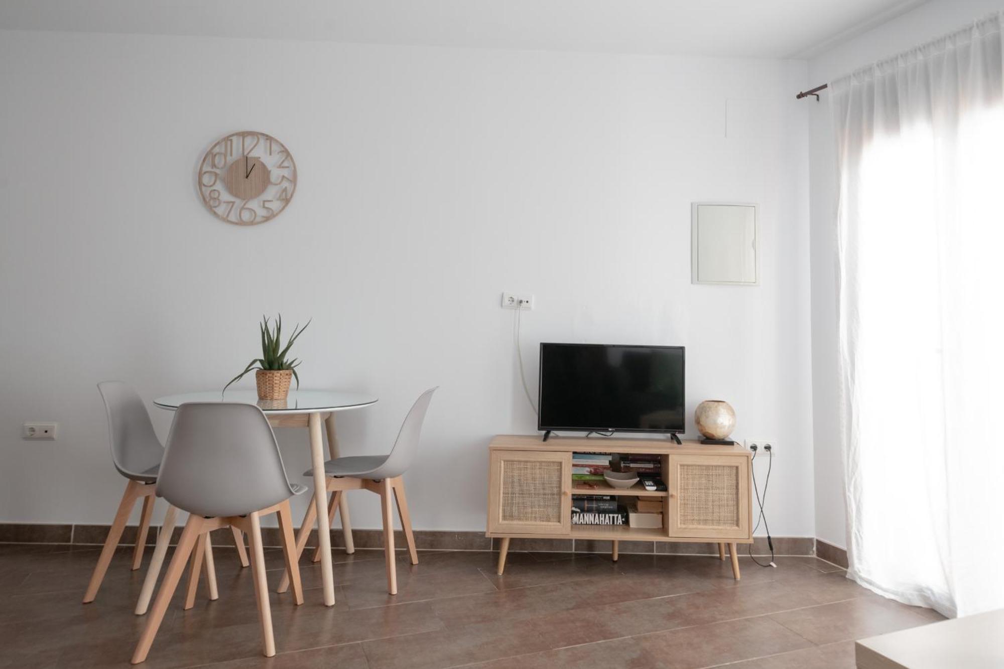 Apartamentos La Vista 科尼尔-德拉弗龙特拉 外观 照片