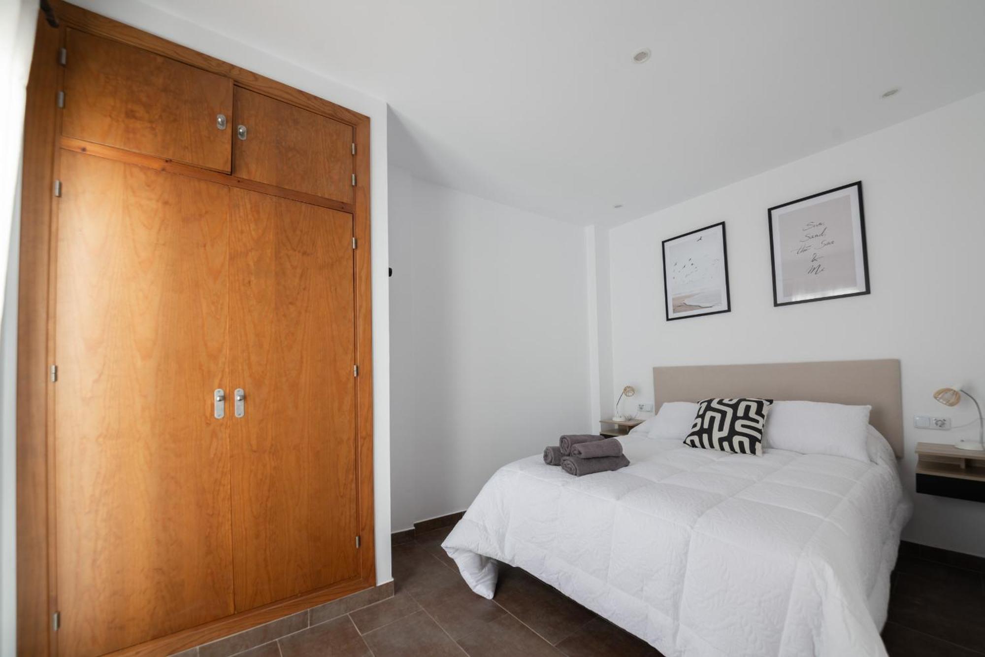 Apartamentos La Vista 科尼尔-德拉弗龙特拉 外观 照片