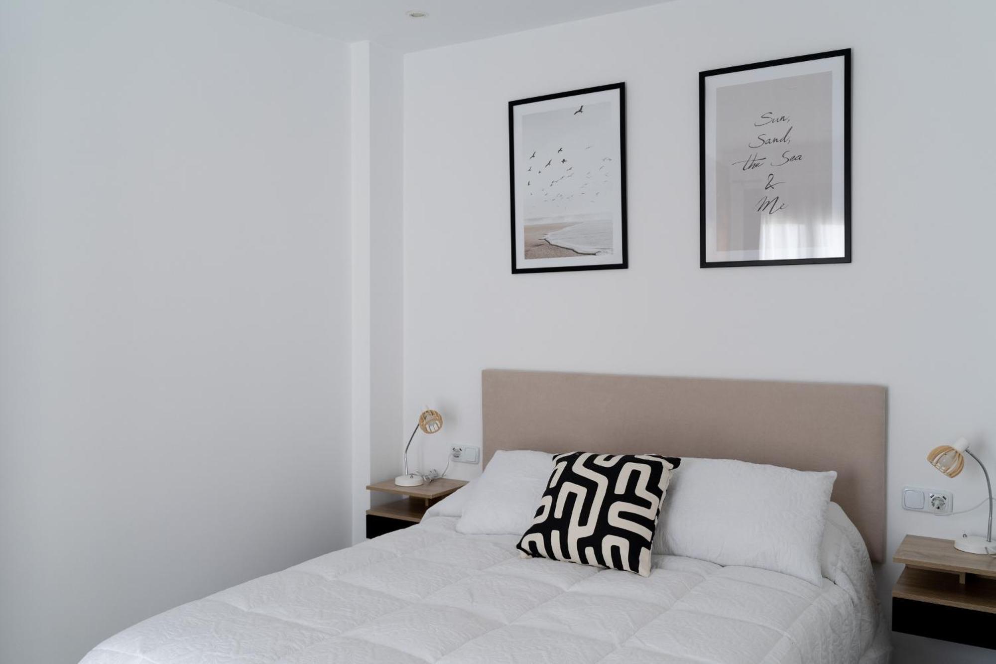Apartamentos La Vista 科尼尔-德拉弗龙特拉 外观 照片